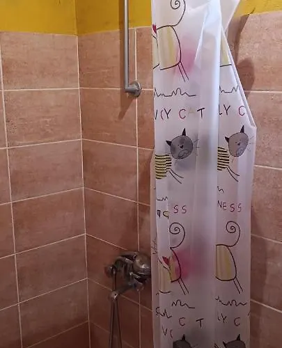 Opus Three - Private Parking Apartment